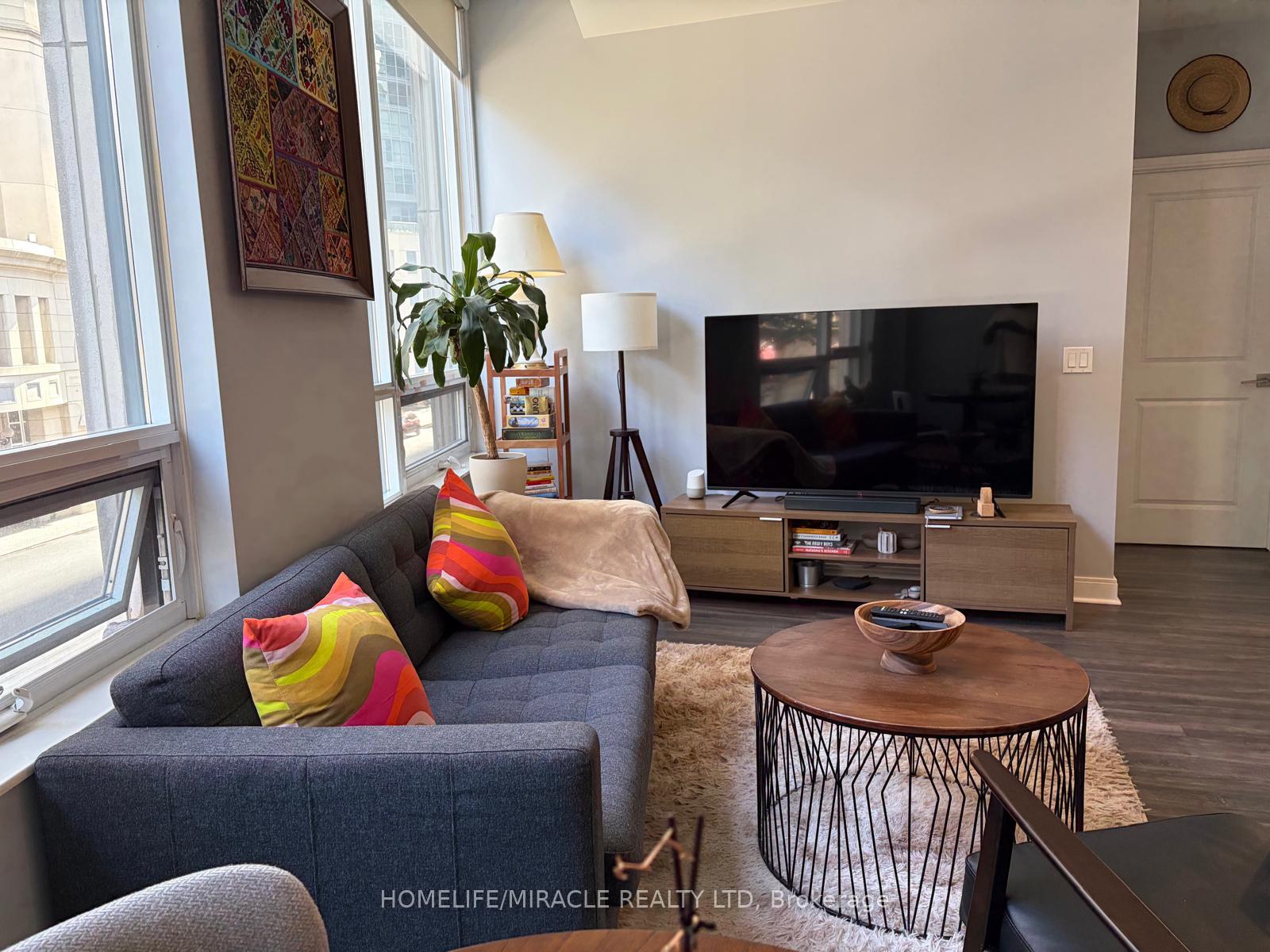 Photo 10 of Unit 202W, 1 scott Street, Toronto, Waterfront Communities — HOMEH