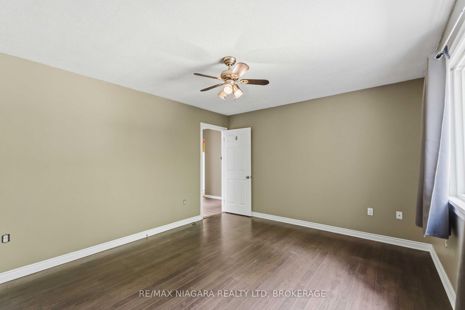 Photo 12 of 24 Welland Vale Road, St. Catharines, Downtown — HOMEH