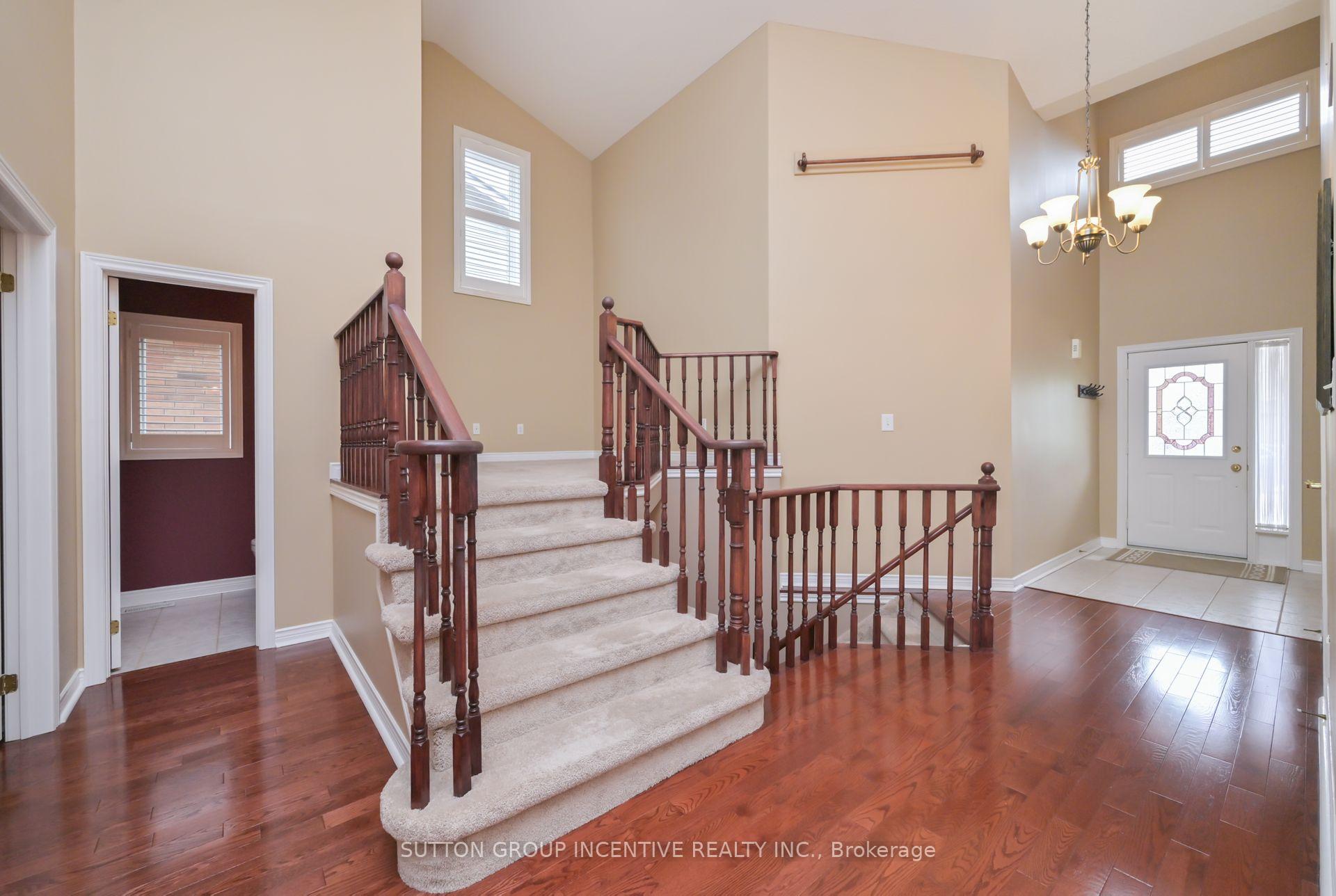 Photo 10 of 4 Belair Place, New Tecumseth, Rural New Tecumseth — HOMEH