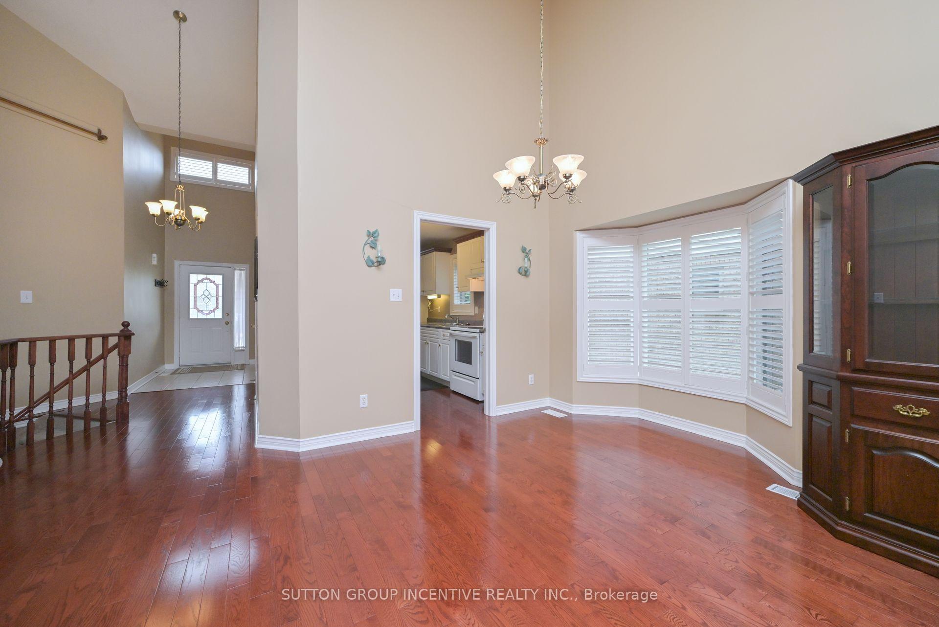 Photo 13 of 4 Belair Place, New Tecumseth, Rural New Tecumseth — HOMEH