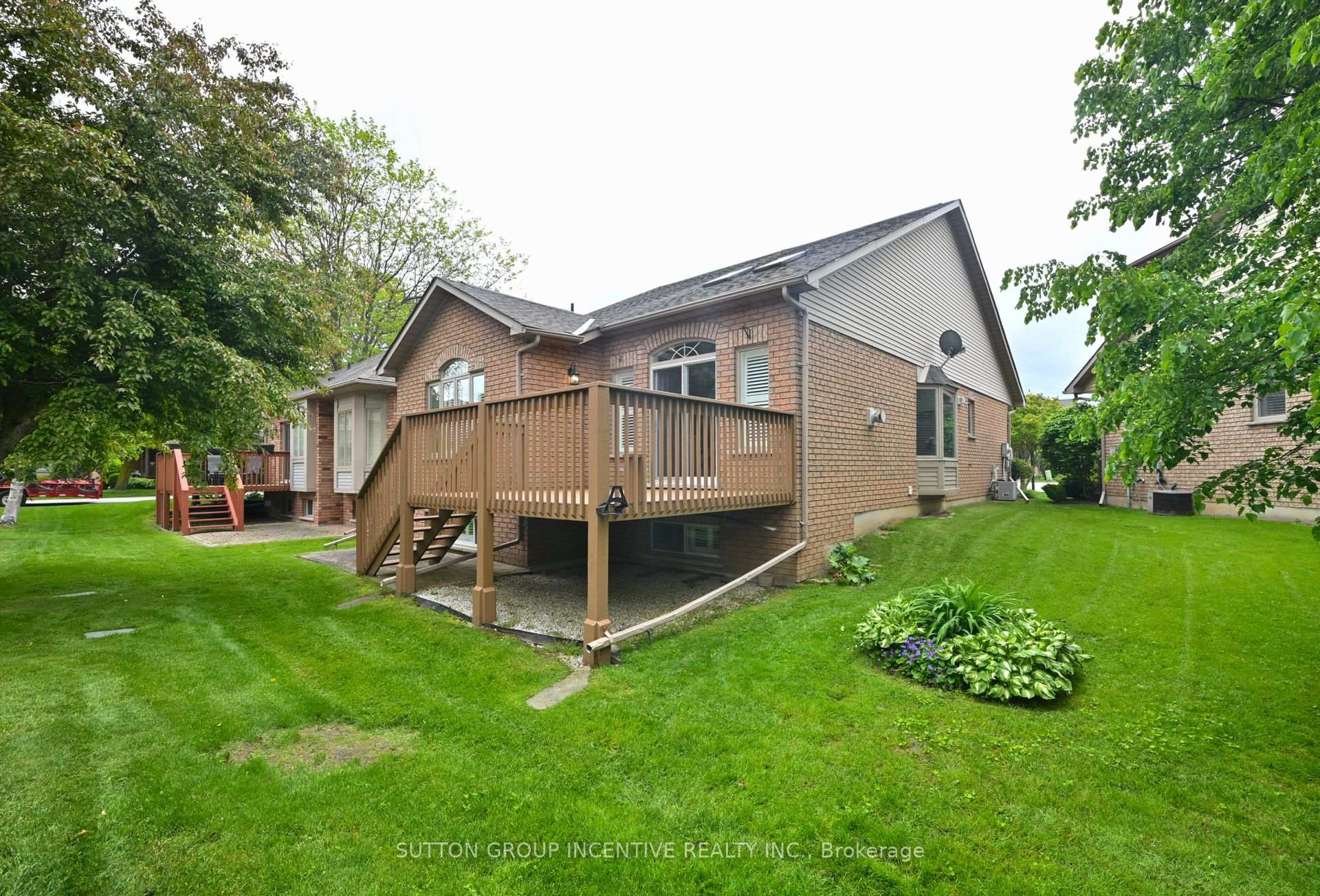 Photo 35 of 4 Belair Place, New Tecumseth, Rural New Tecumseth — HOMEH