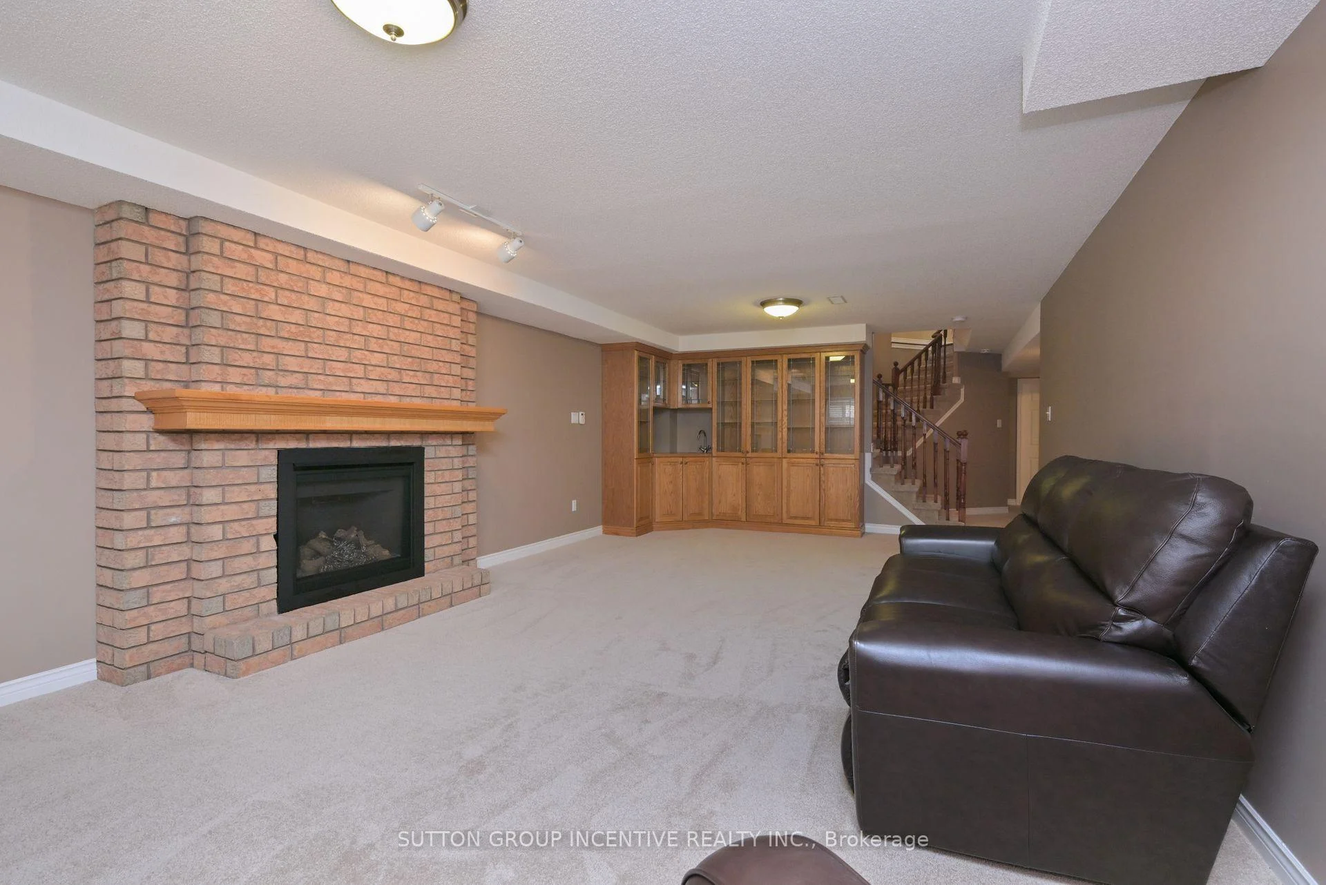 Photo 25 of 4 Belair Place, New Tecumseth, Rural New Tecumseth — HOMEH