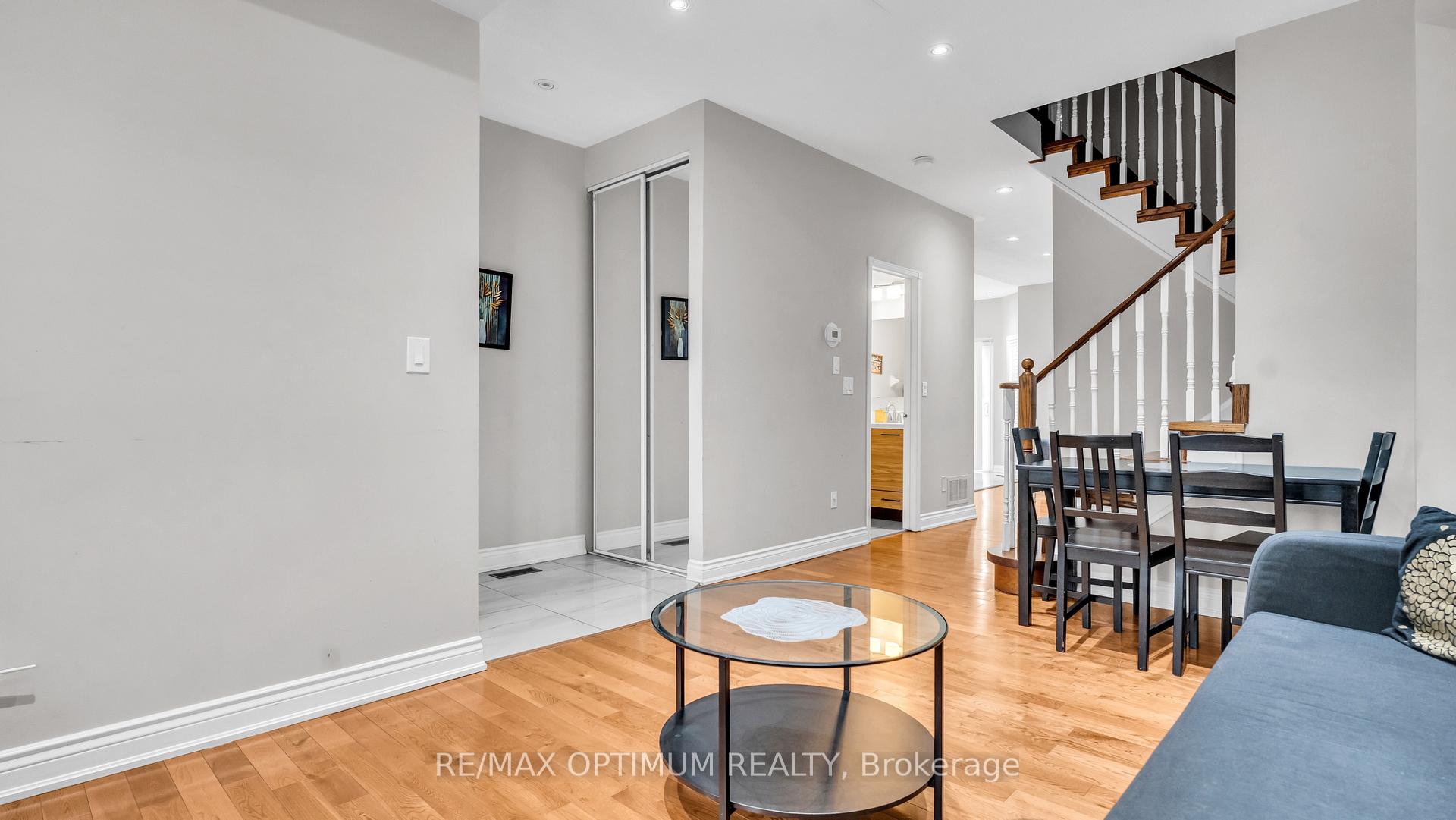 Photo 7 of 7181 Tabbyman Walk, Mississauga, Meadowvale Village — HOMEH