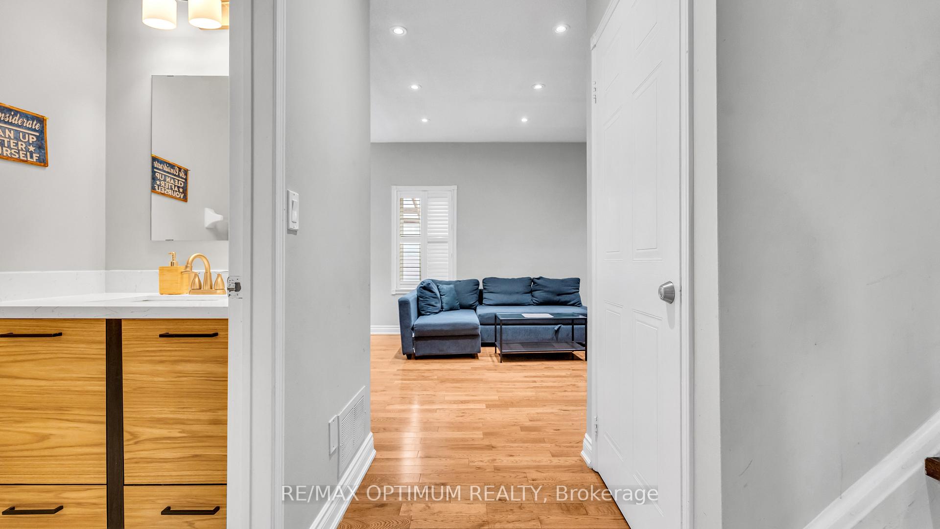 Photo 8 of 7181 Tabbyman Walk, Mississauga, Meadowvale Village — HOMEH