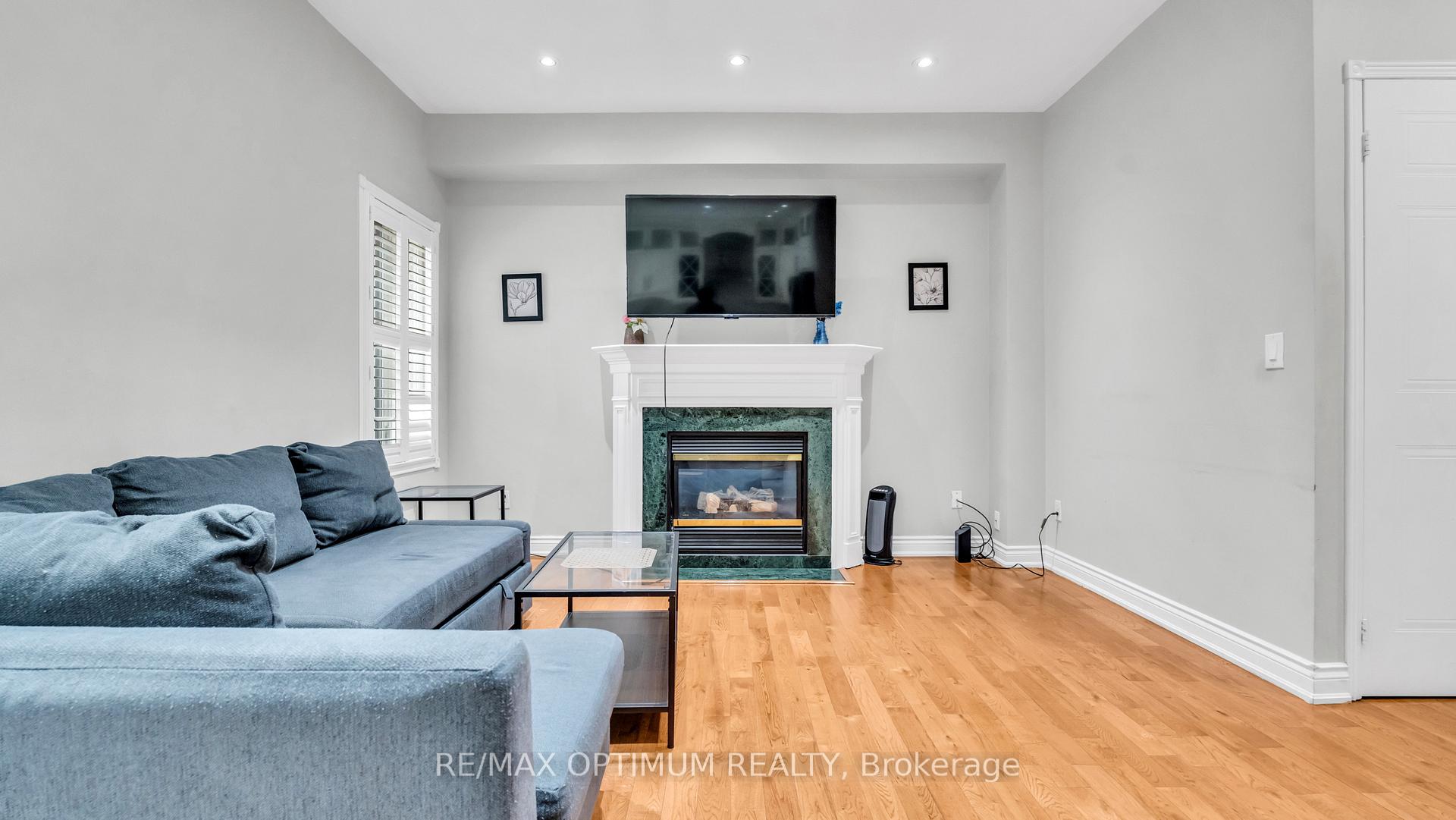 Photo 9 of 7181 Tabbyman Walk, Mississauga, Meadowvale Village — HOMEH