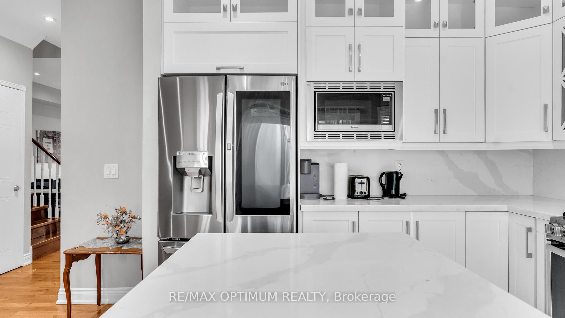 Photo 15 of 7181 Tabbyman Walk, Mississauga, Meadowvale Village — HOMEH