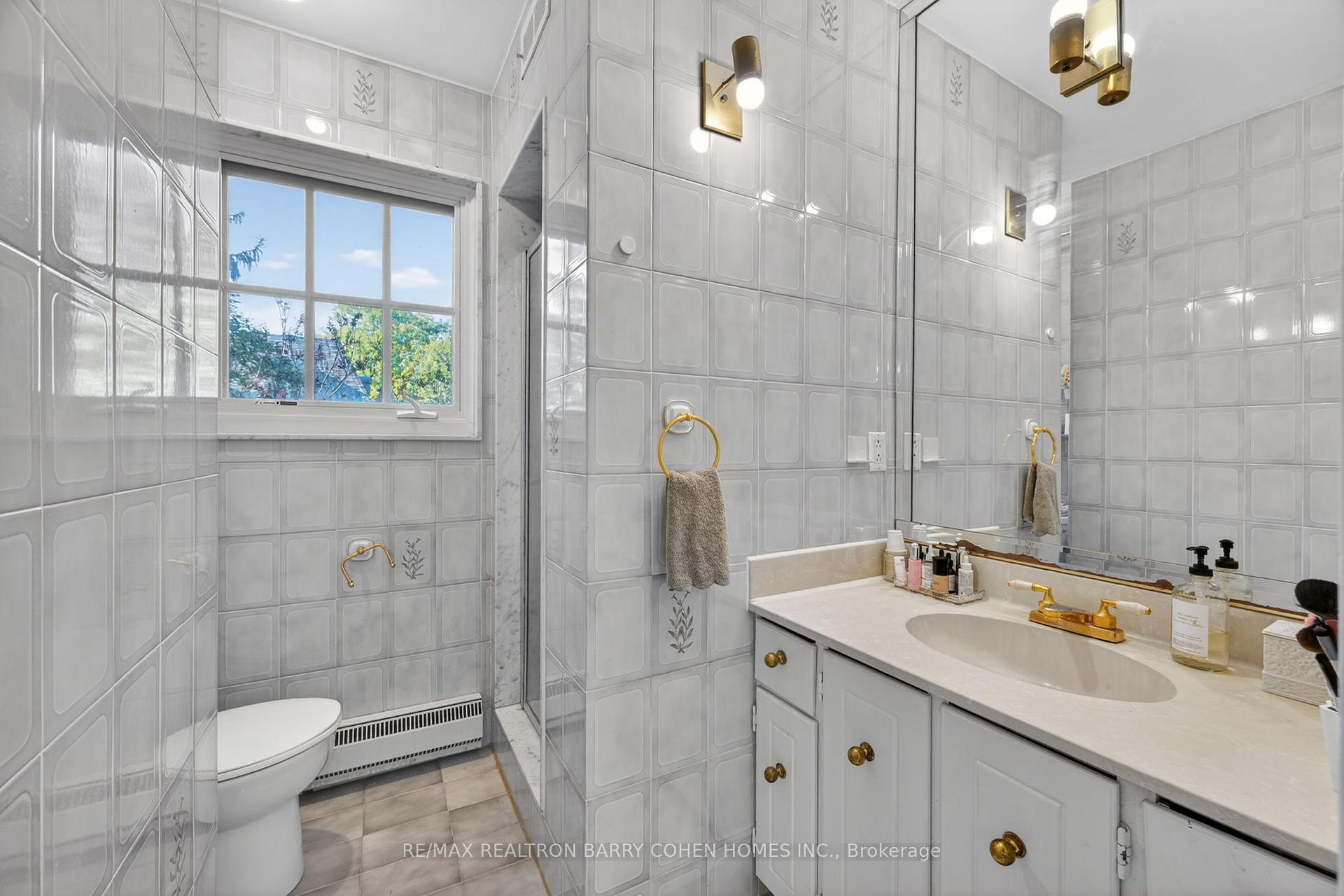 Photo 26 of 21 Fifeshire Road, North York, St. Andrew-Windfields — HOMEH