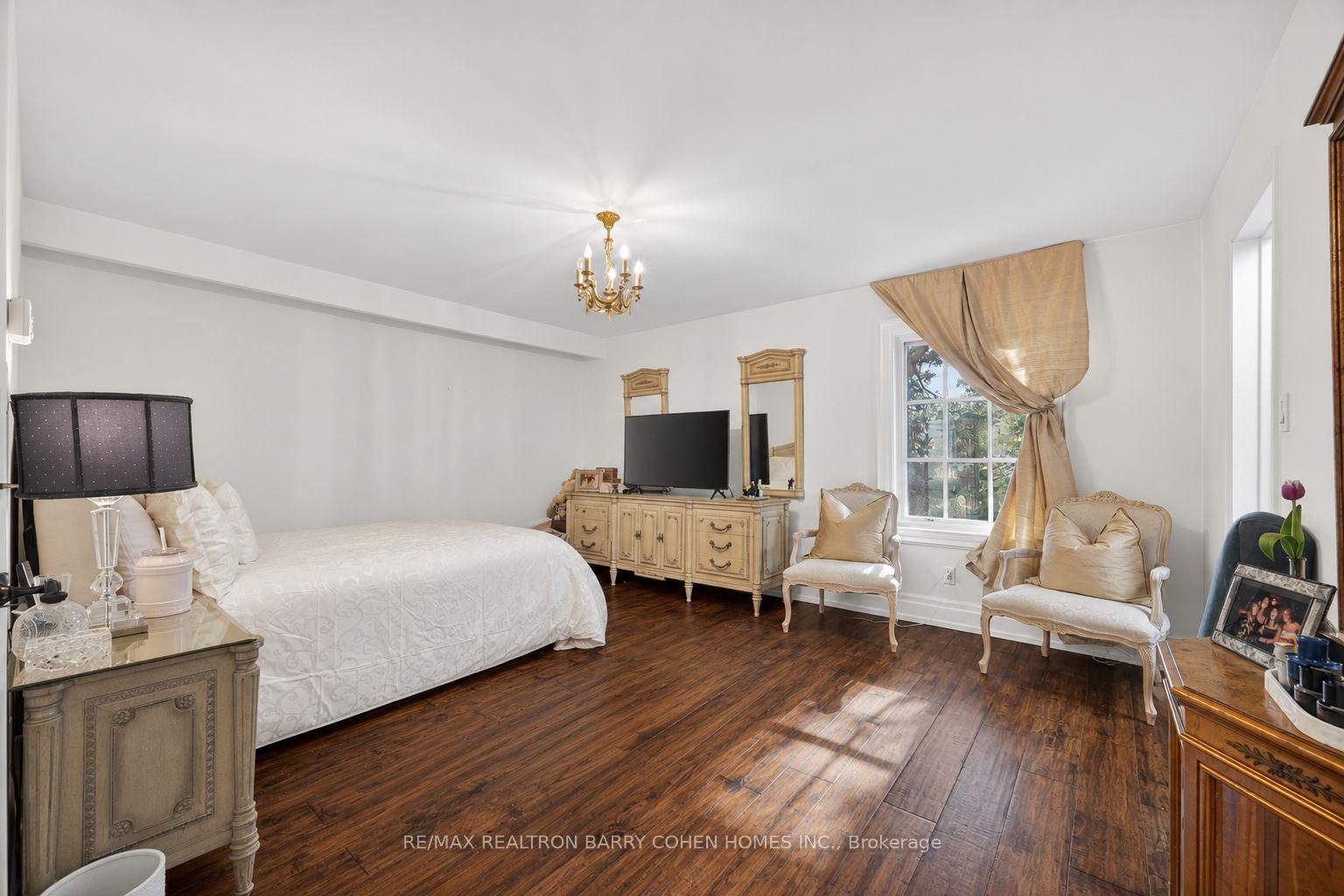 Photo 27 of 21 Fifeshire Road, North York, St. Andrew-Windfields — HOMEH