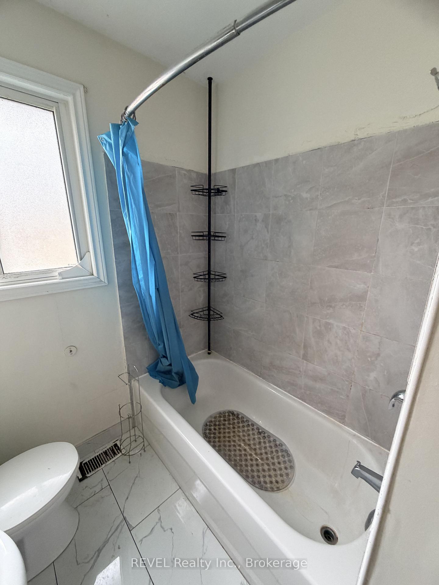 Photo 4 of 5974 Scott Street E, Niagara Falls, Cherrywood — HOMEH