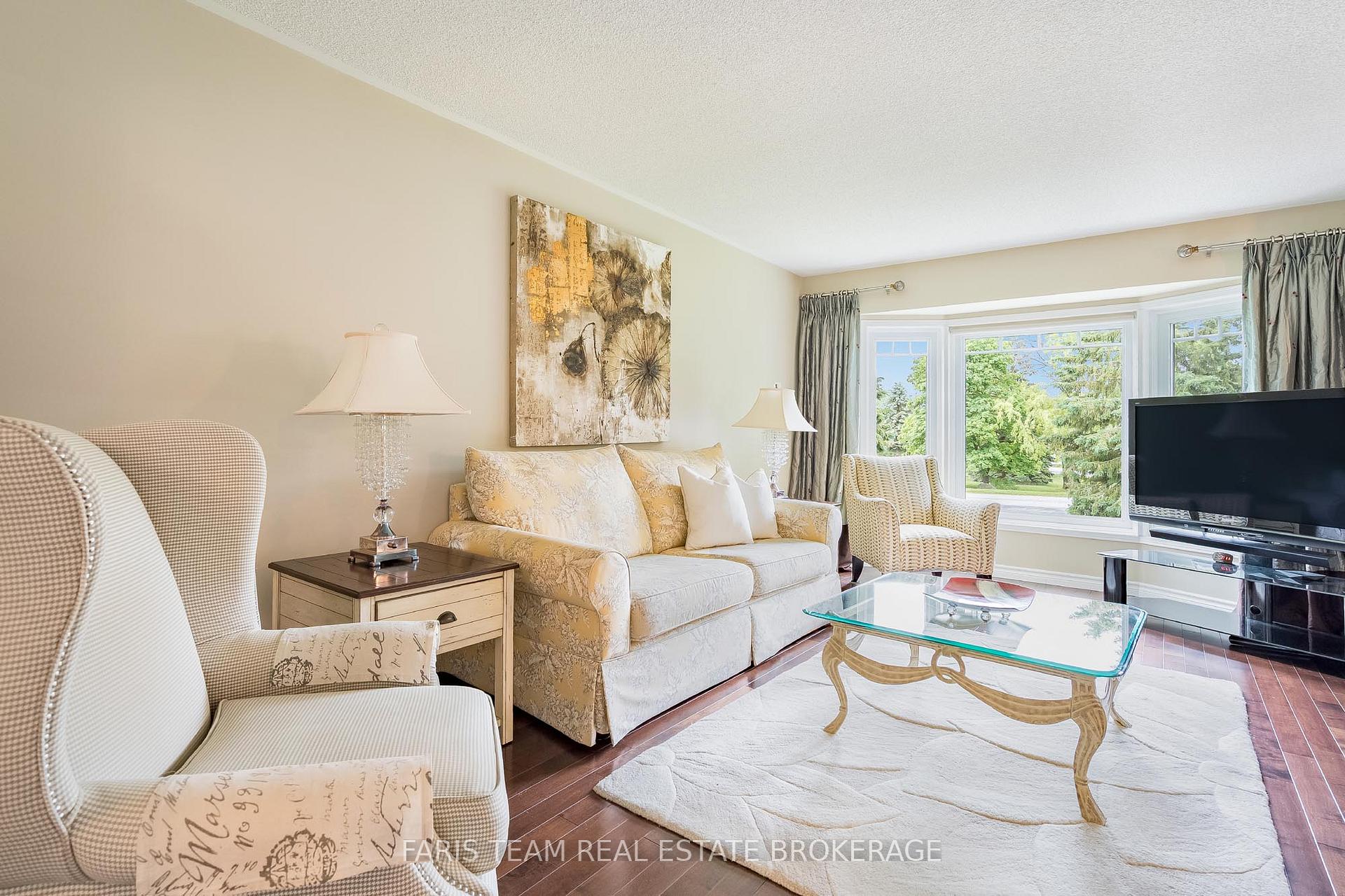 Photo 14 of 1 Rigby Drive, Wasaga Beach — HOMEH