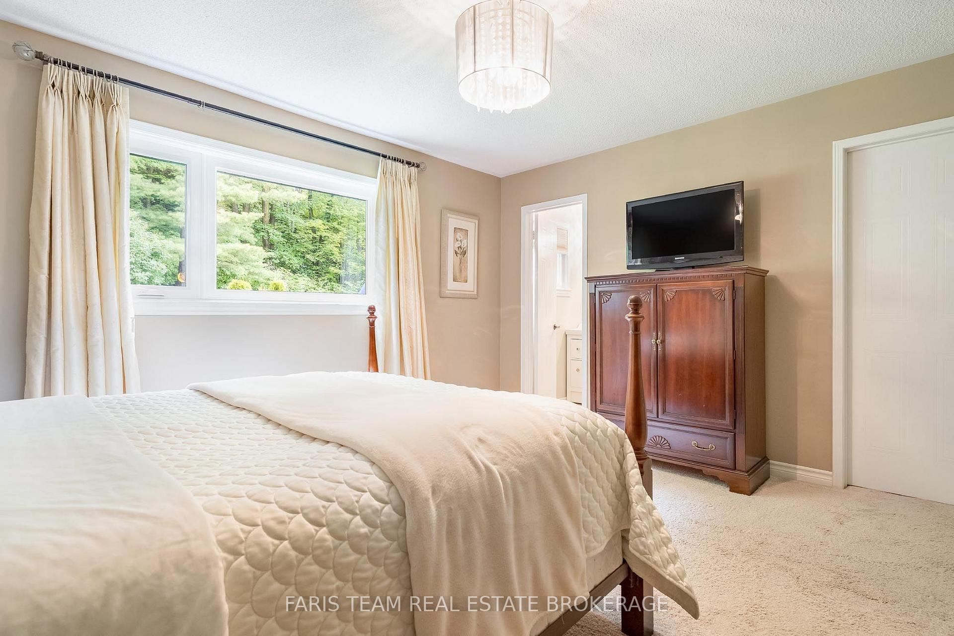 Photo 18 of 1 Rigby Drive, Wasaga Beach — HOMEH