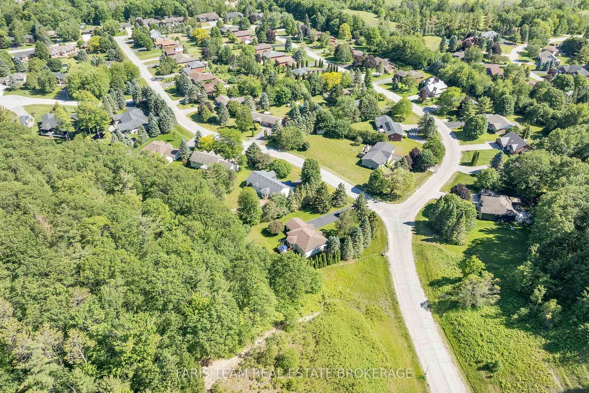 Photo 35 of 1 Rigby Drive, Wasaga Beach — HOMEH