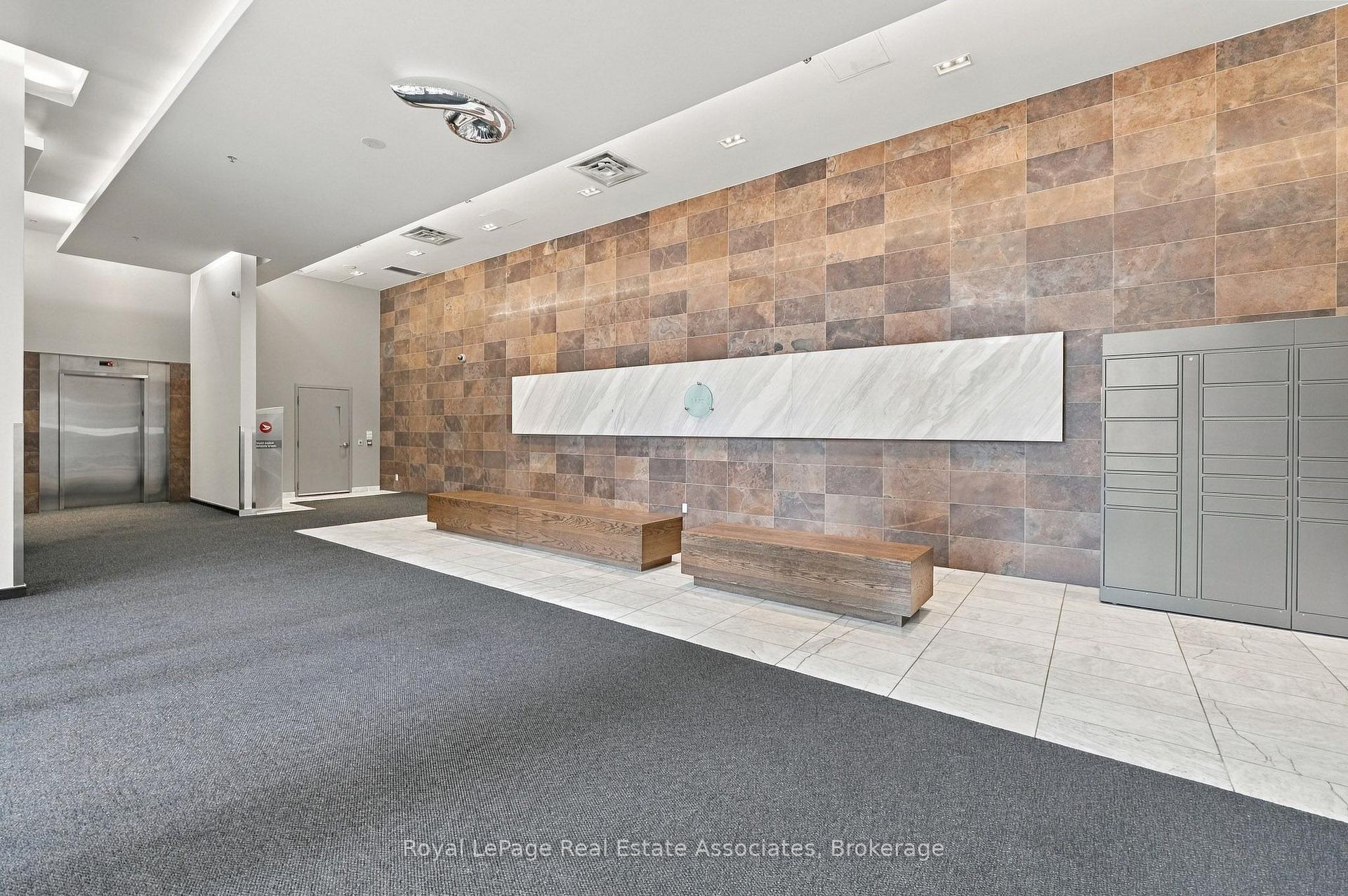 Photo 4 of Unit 416, 20 Joe Shuster Way, Toronto, South Parkdale — HOMEH