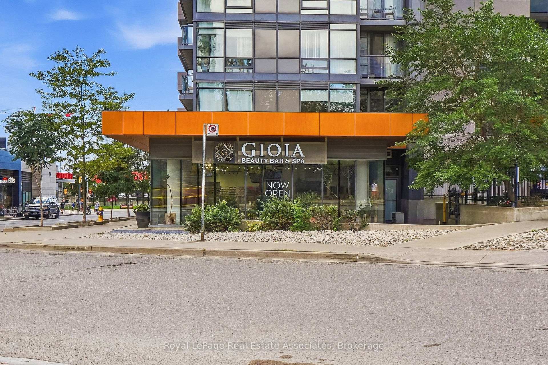 Photo 39 of Unit 416, 20 Joe Shuster Way, Toronto, South Parkdale — HOMEH