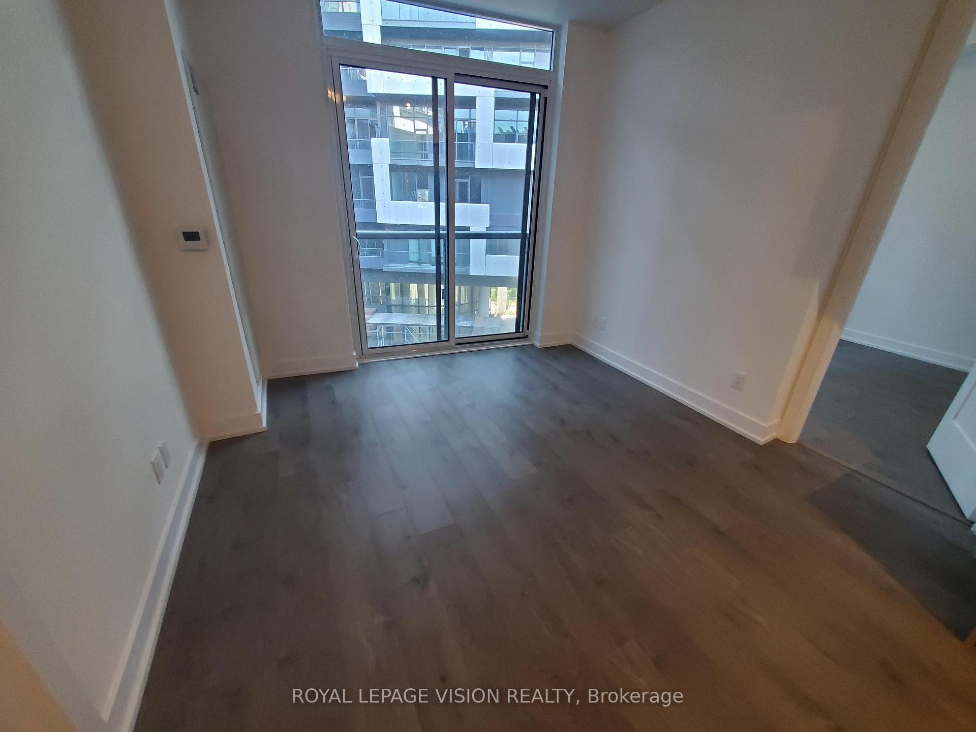 Photo 5 of Unit 555, 25 Adra Grado Way, North York, Bayview Village — HOMEH