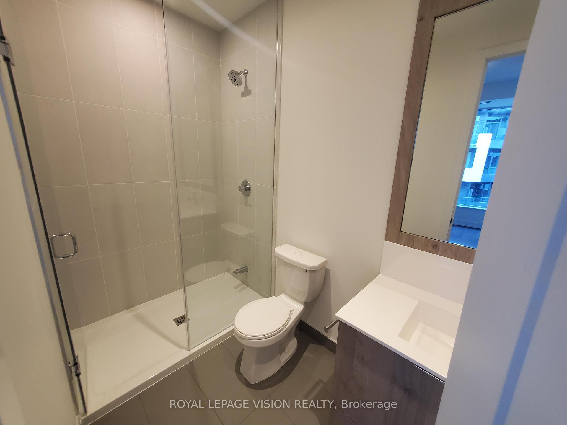 Photo 7 of Unit 555, 25 Adra Grado Way, North York, Bayview Village — HOMEH