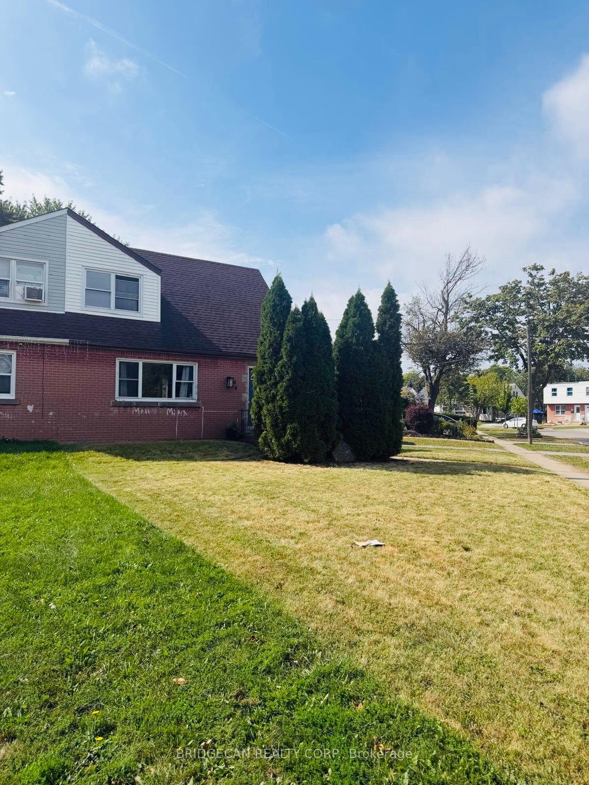 Photo 1 of 64 Eastvale Place, Hamilton, McQuesten — HOMEH
