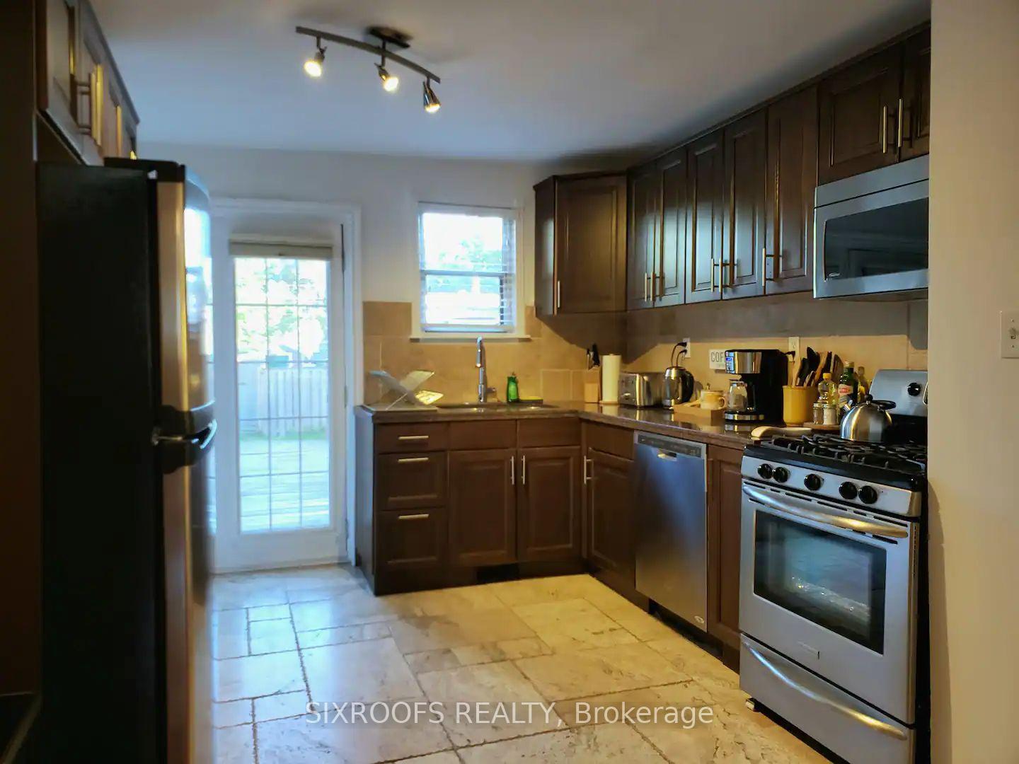 Photo 6 of 29 Dunkirk Road, Toronto, Danforth Village-East York — HOMEH