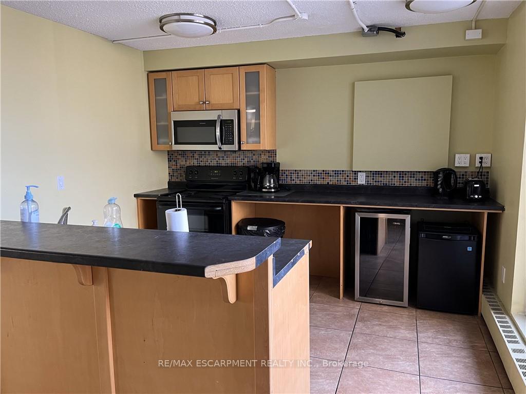 Photo 2 of Unit 236, 350 Quigley Road, Hamilton, Vincent — HOMEH