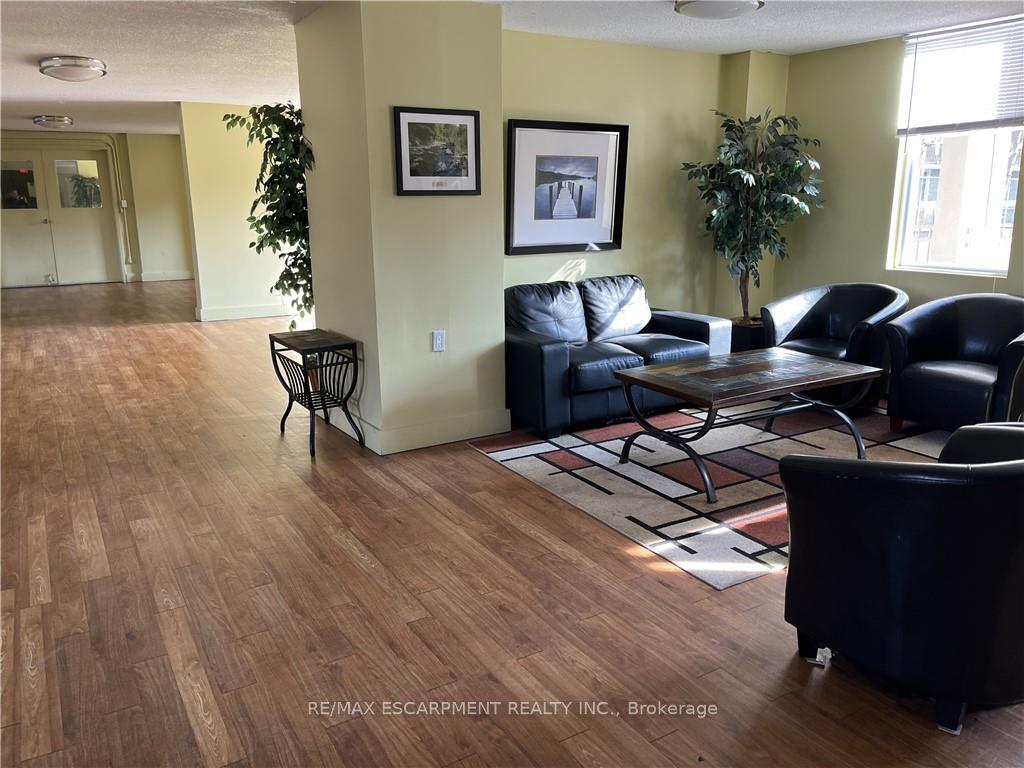 Photo 3 of Unit 236, 350 Quigley Road, Hamilton, Vincent — HOMEH