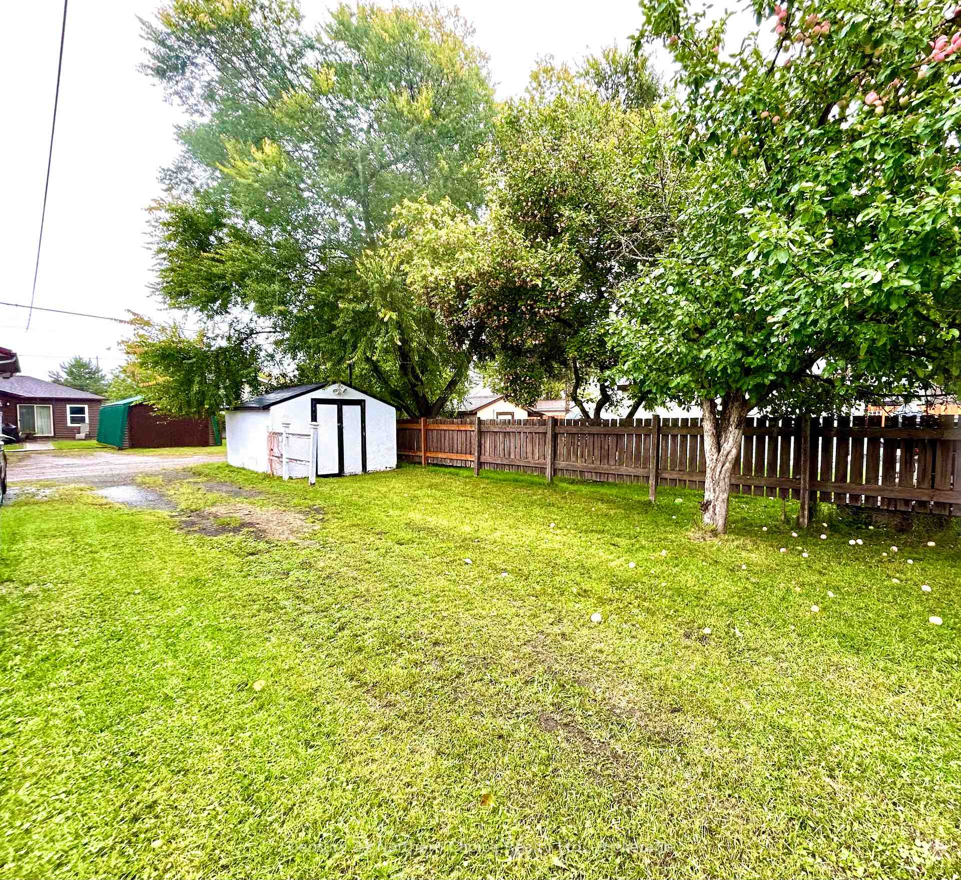 Photo 13 of 412 Third Street W, Fort Frances — HOMEH