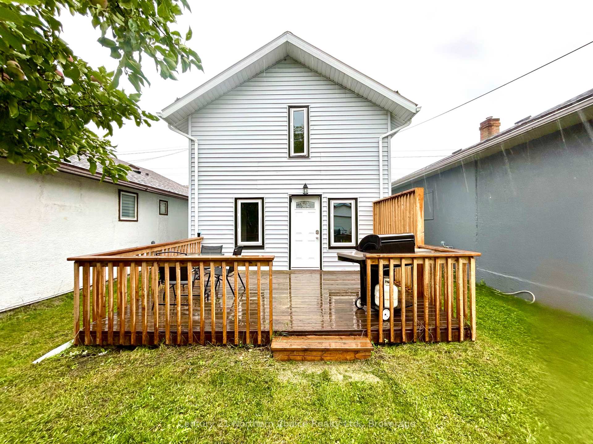 Photo 17 of 412 Third Street W, Fort Frances — HOMEH