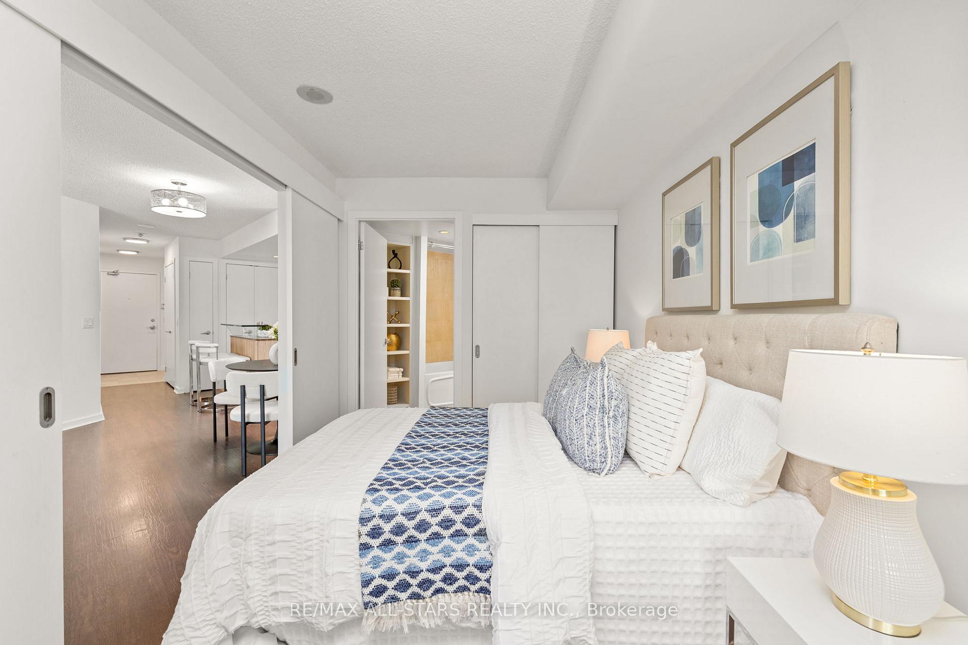 Photo 17 of Unit 804, 208 Queens Quay W, Toronto, Waterfront Communities — HOMEH