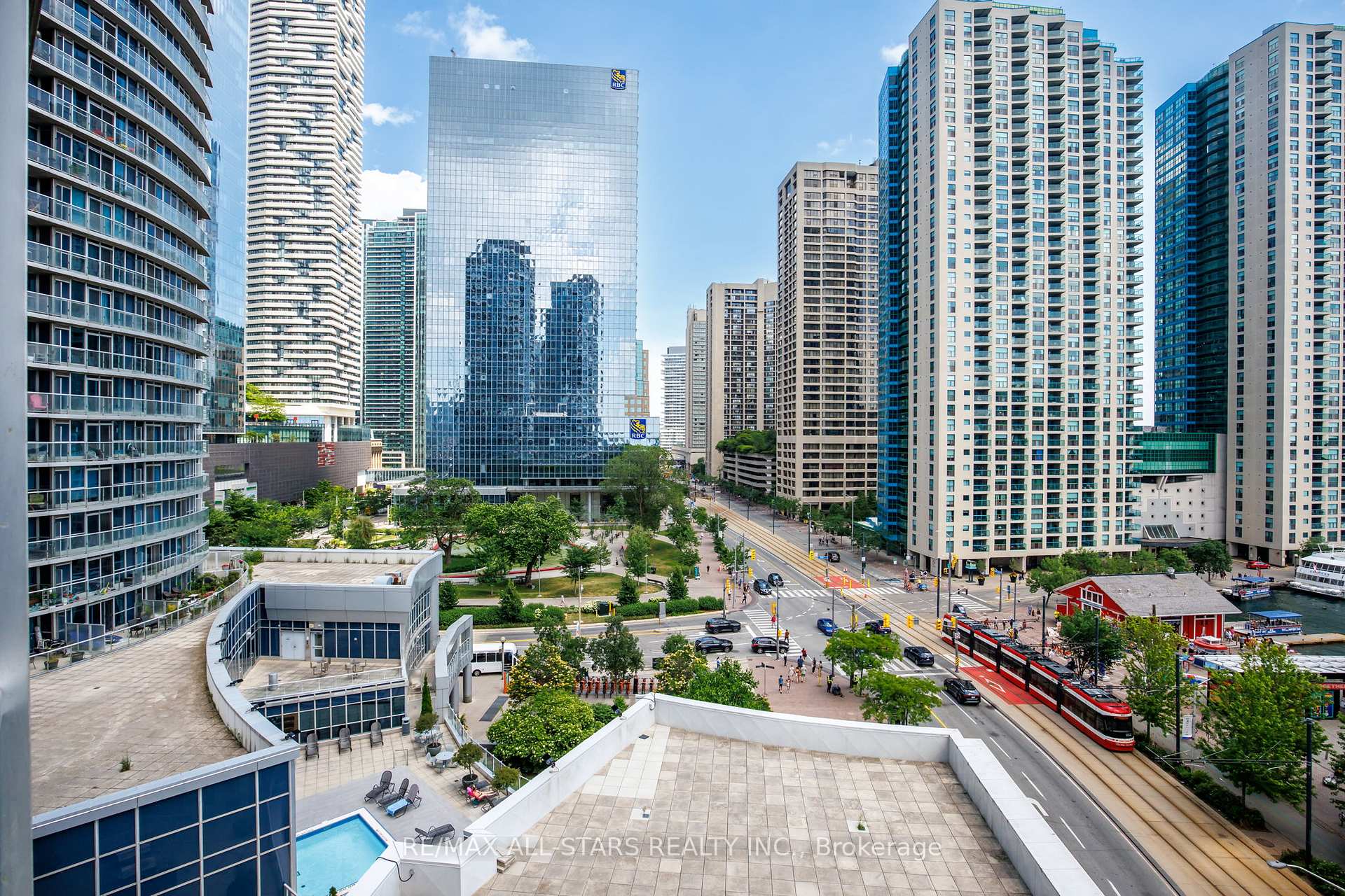 Photo 27 of Unit 804, 208 Queens Quay W, Toronto, Waterfront Communities — HOMEH