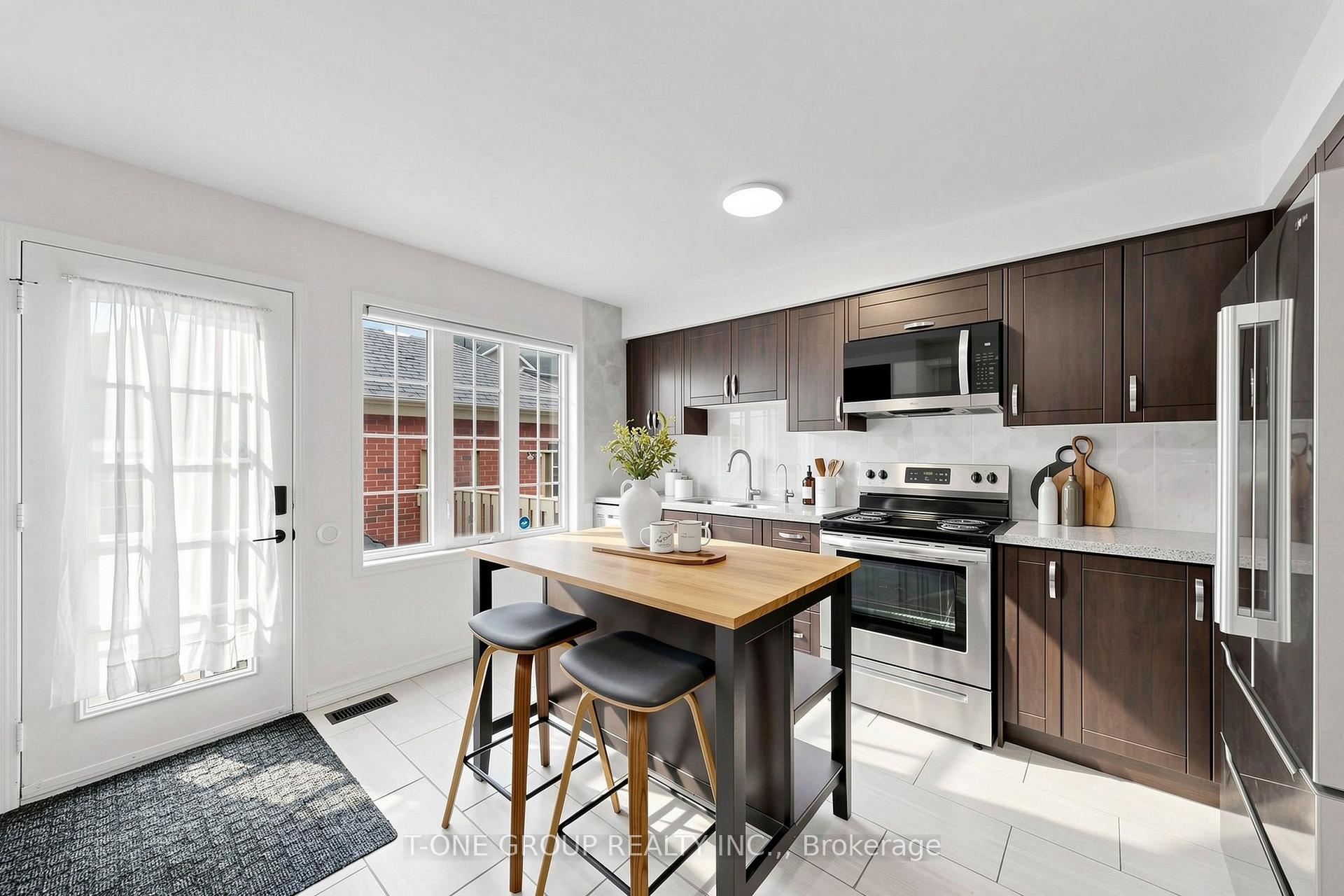 Photo 9 of 733 Cornell Rouge Boulevard, Markham, Cornell — HOMEH