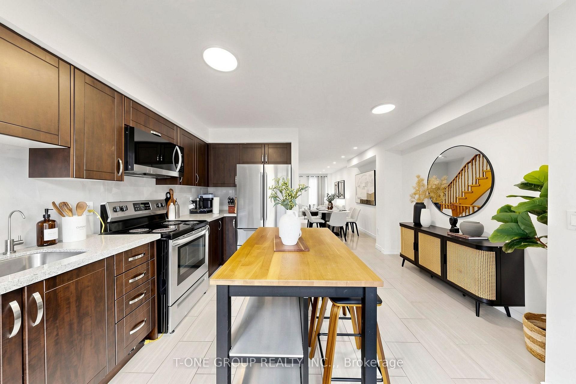 Photo 11 of 733 Cornell Rouge Boulevard, Markham, Cornell — HOMEH