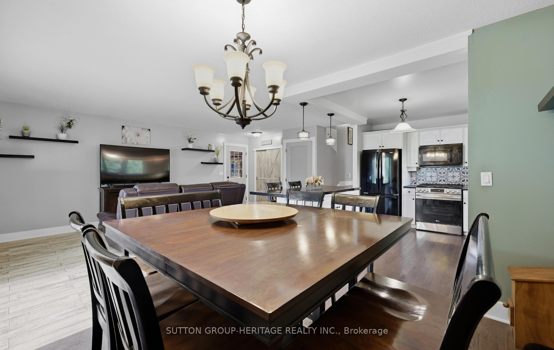 Photo 4 of 20 Strathy Road, Ajax, South East — HOMEH
