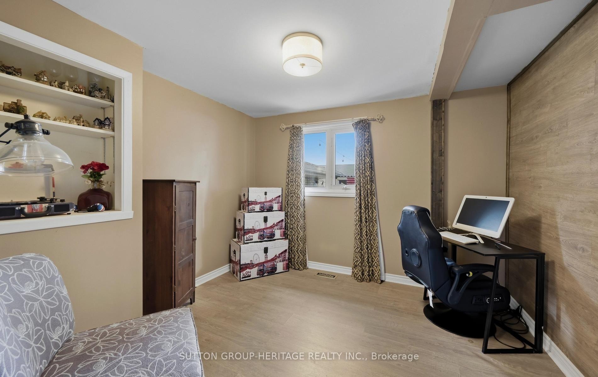 Photo 9 of 20 Strathy Road, Ajax, South East — HOMEH
