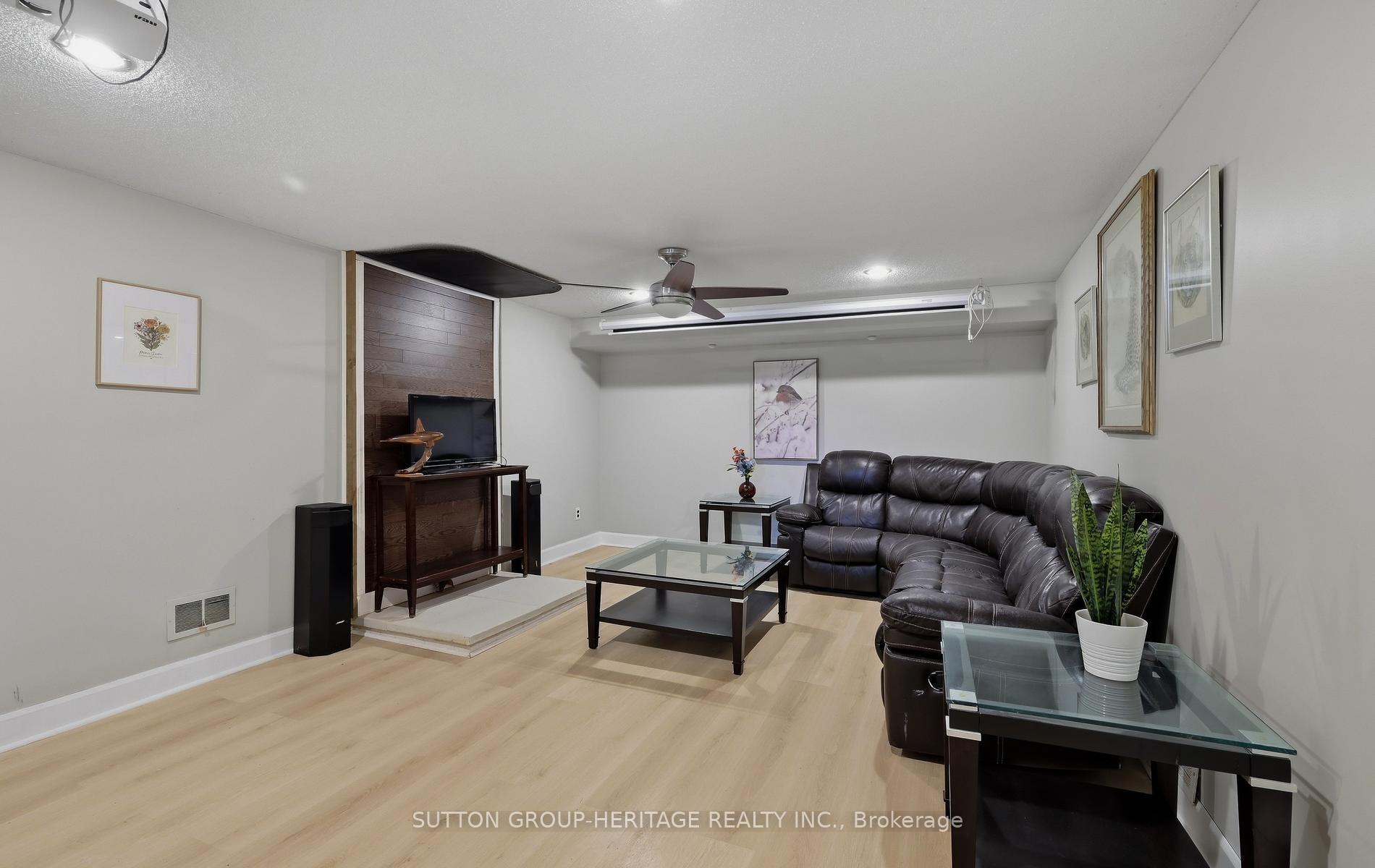 Photo 10 of 20 Strathy Road, Ajax, South East — HOMEH