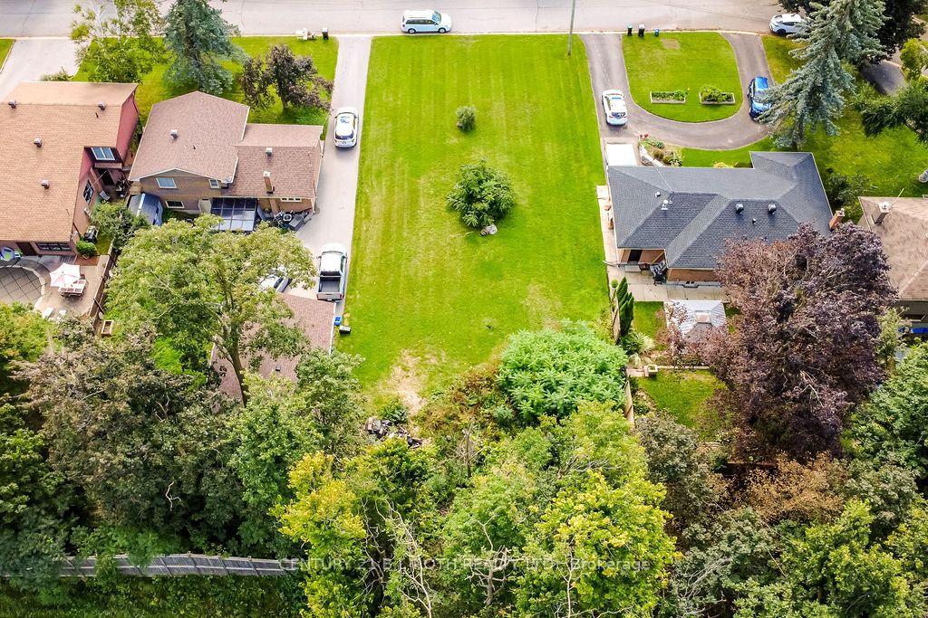 Photo 4 of 12A Ottaway Avenue, Barrie, Wellington — HOMEH