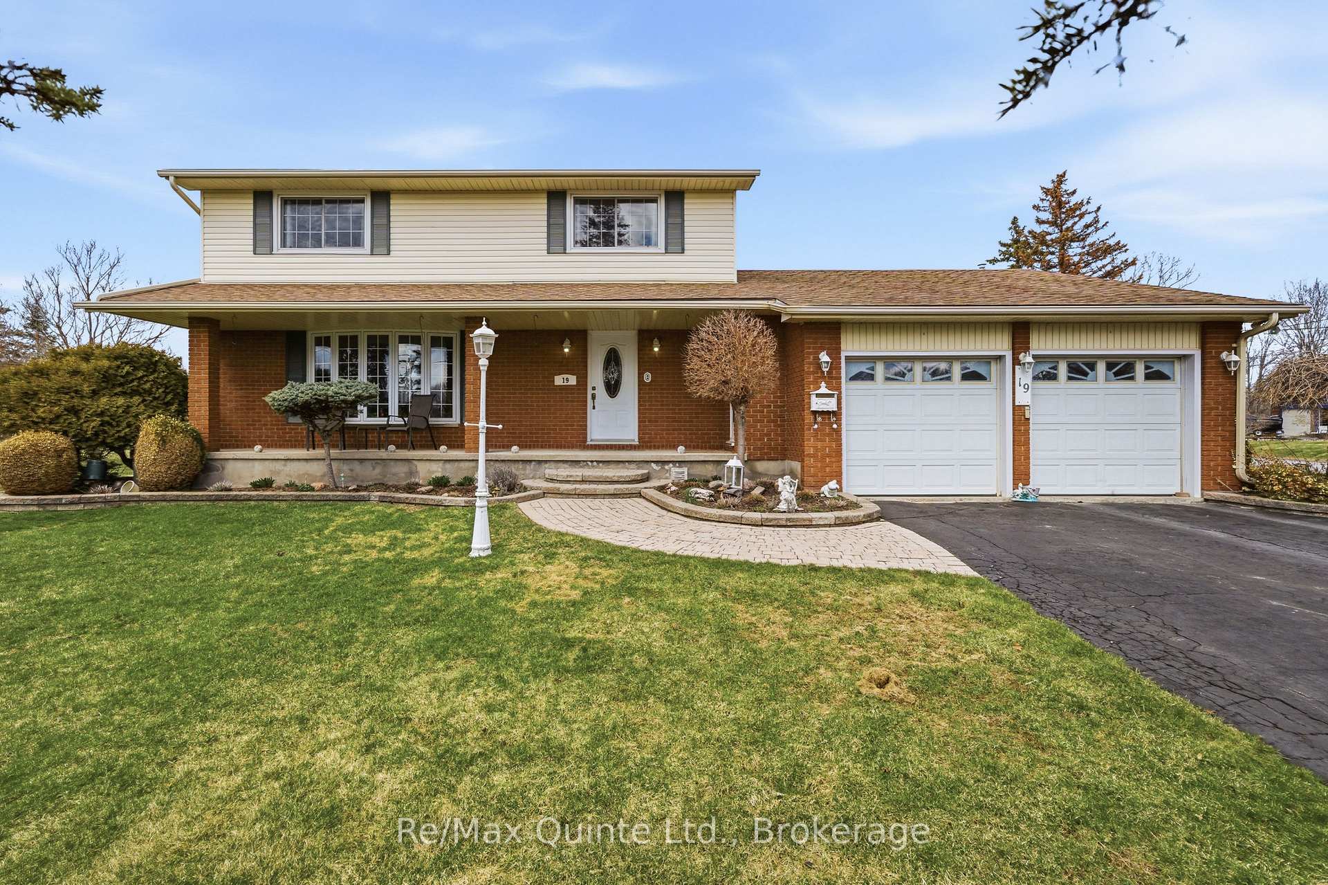 Photo of 19 Country Club Drive