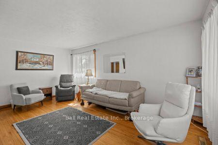 Photo 8 of 547 Albert Street, Peterborough, Town Ward 3 — HOMEH