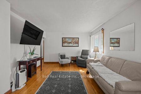 Photo 9 of 547 Albert Street, Peterborough, Town Ward 3 — HOMEH
