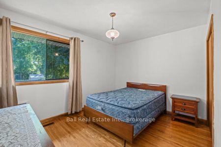Photo 17 of 547 Albert Street, Peterborough, Town Ward 3 — HOMEH
