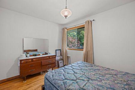 Photo 18 of 547 Albert Street, Peterborough, Town Ward 3 — HOMEH