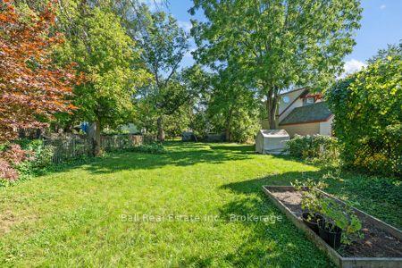 Photo 35 of 547 Albert Street, Peterborough, Town Ward 3 — HOMEH