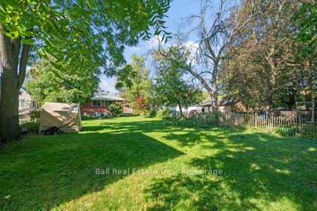 Photo 39 of 547 Albert Street, Peterborough, Town Ward 3 — HOMEH