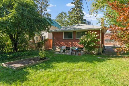 Photo 41 of 547 Albert Street, Peterborough, Town Ward 3 — HOMEH