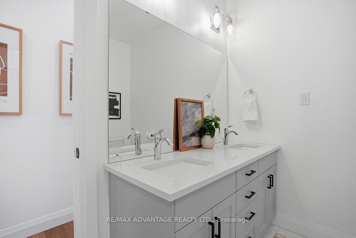Photo 26 of 177 Martin Road, Middlesex Centre, Delaware Town — HOMEH