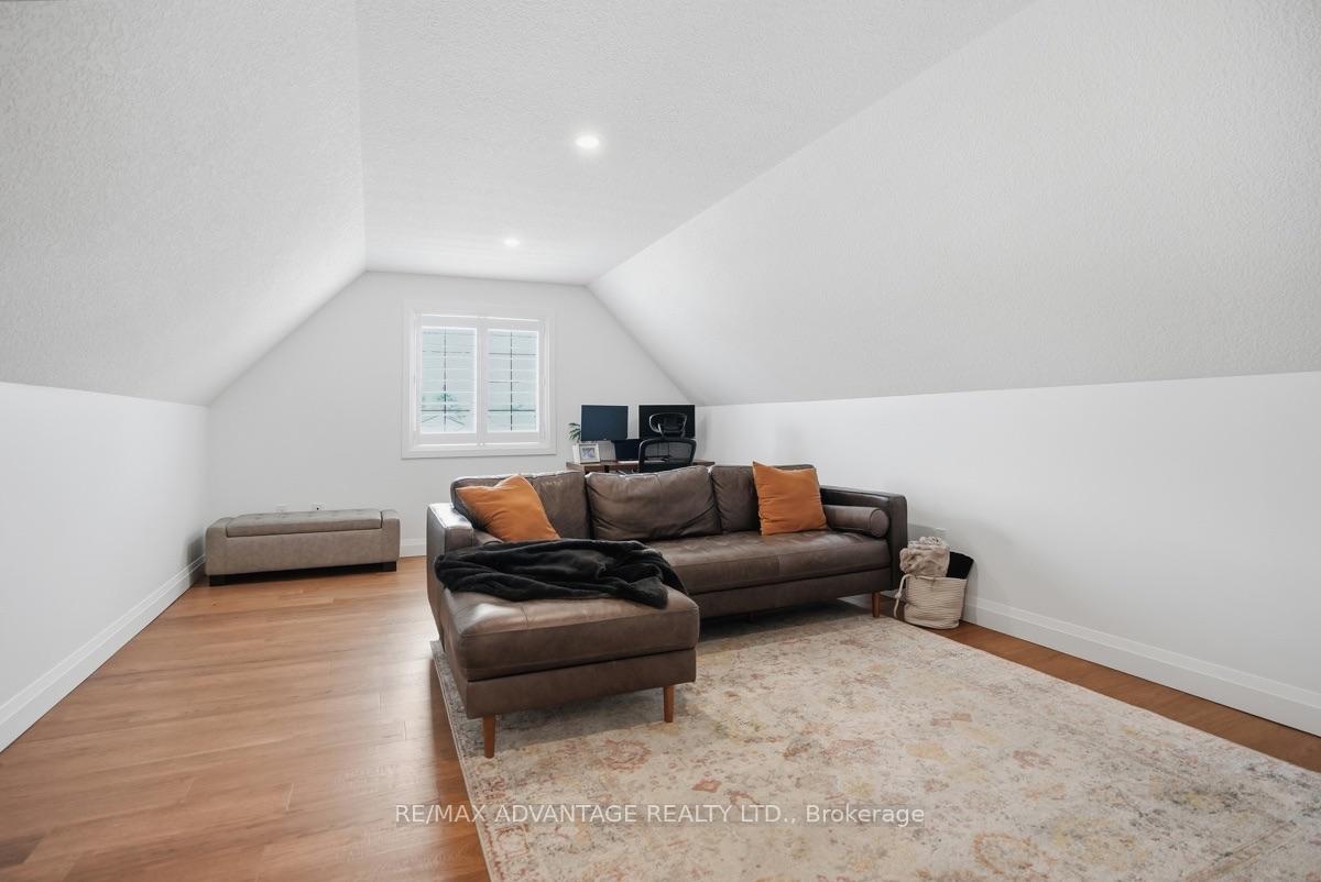 Photo 28 of 177 Martin Road, Middlesex Centre, Delaware Town — HOMEH
