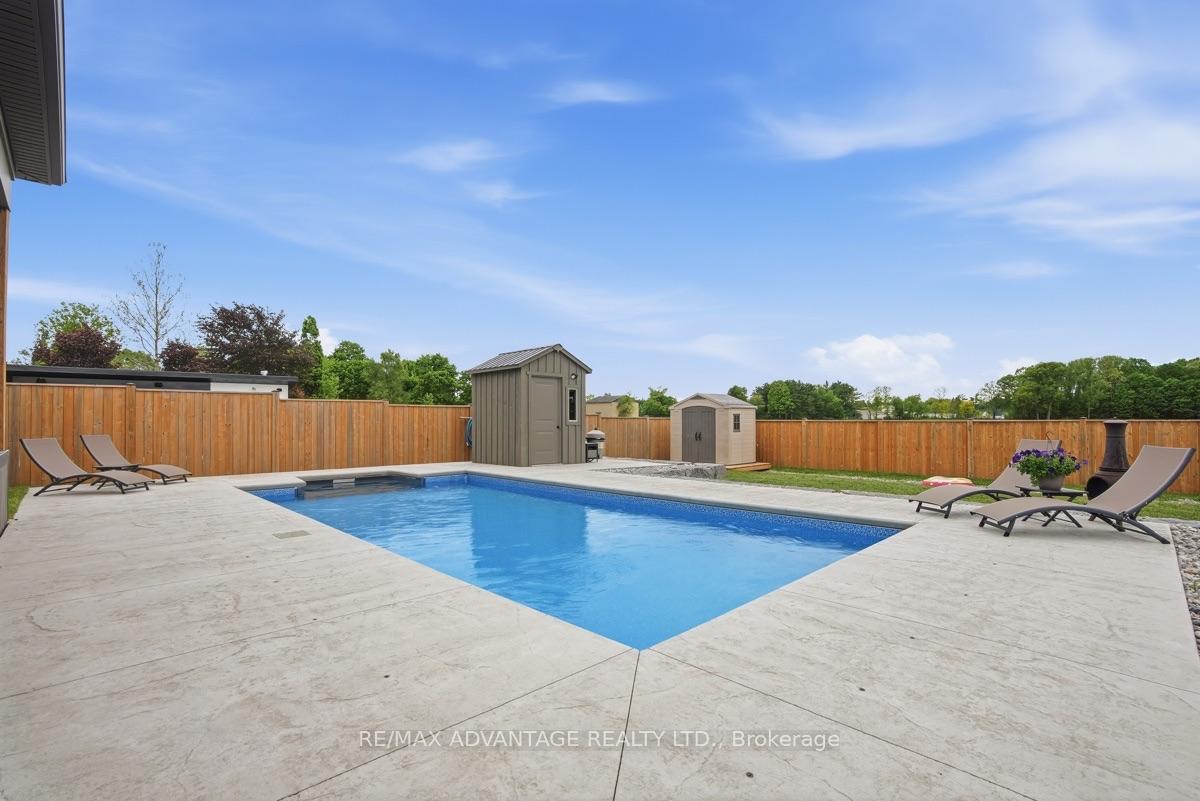 Photo 32 of 177 Martin Road, Middlesex Centre, Delaware Town — HOMEH