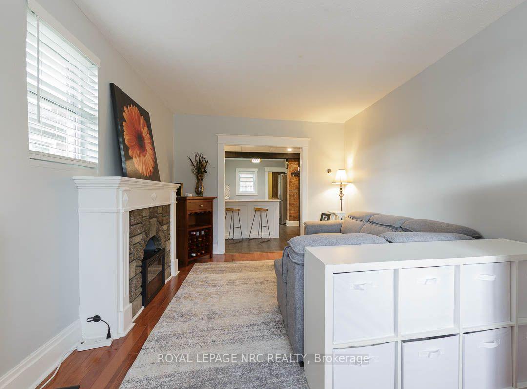 Photo 6 of 241 Vine Street, St. Catharines, Fairview — HOMEH