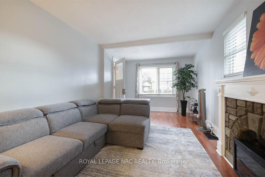 Photo 9 of 241 Vine Street, St. Catharines, Fairview — HOMEH