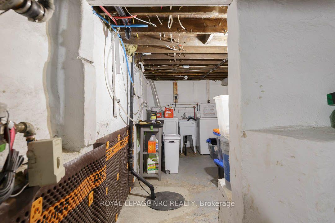 Photo 14 of 241 Vine Street, St. Catharines, Fairview — HOMEH