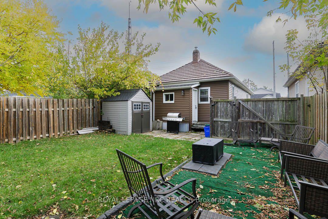 Photo 19 of 241 Vine Street, St. Catharines, Fairview — HOMEH