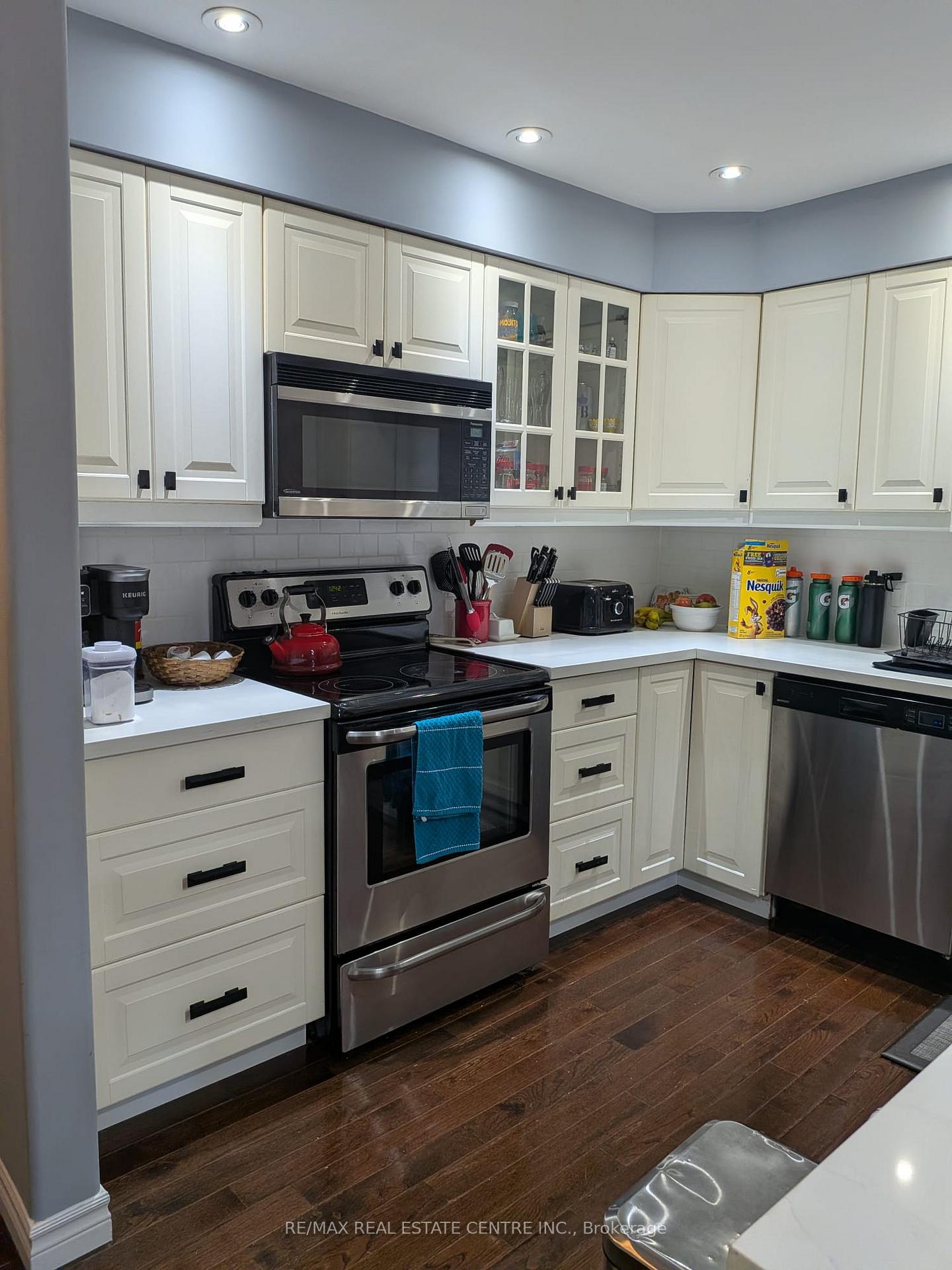 Photo 9 of 28 Teskey Court, Collingwood — HOMEH